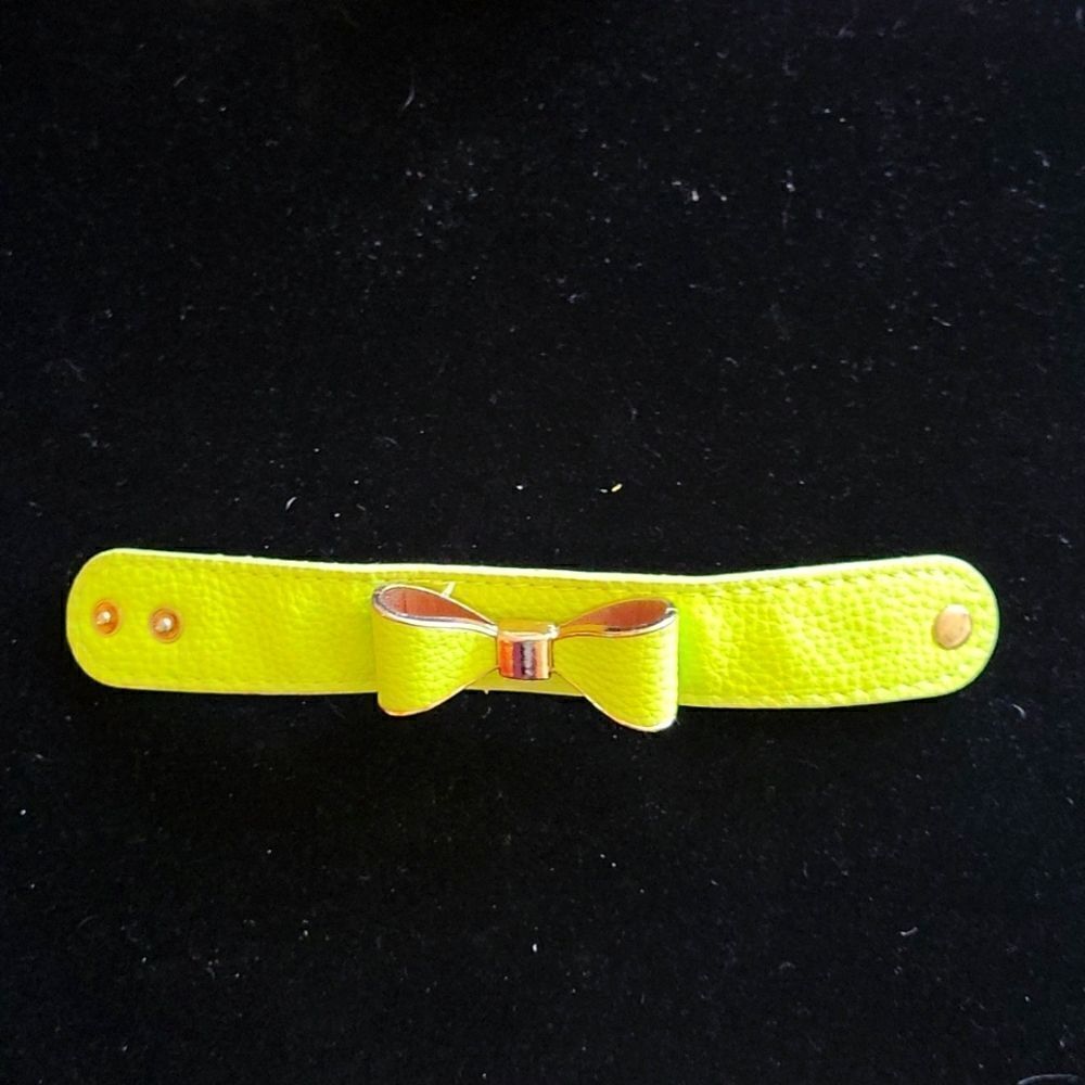 Faux Leather Bow Bracelet Lime Green - Picture 3 of 4